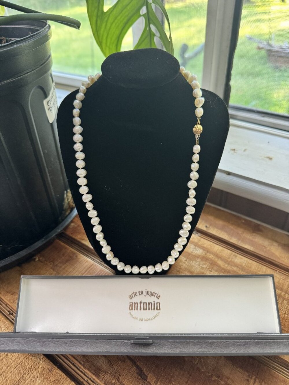 Majorica Mallorca Hand-Knotted Baroque Pearl 20-Inch Necklace - Flawless Luster